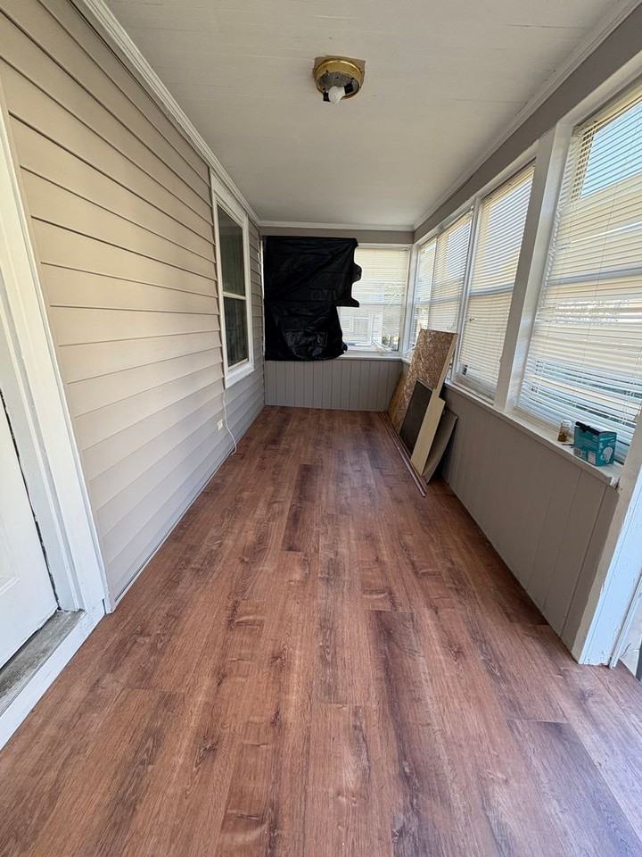 87 Fairbanks St - Photo 2 of 15