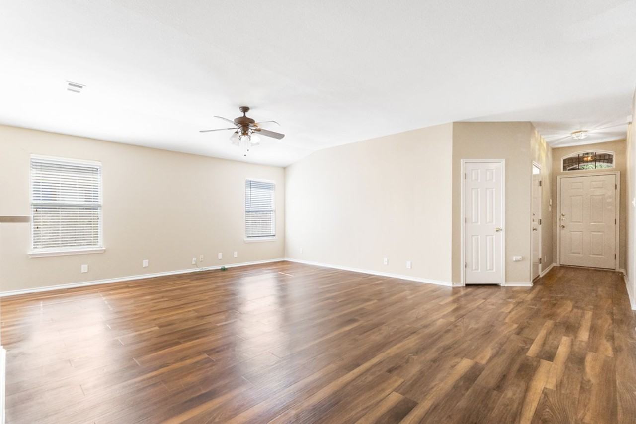 5114 Crestwood Hill Dr - Photo 5 of 24