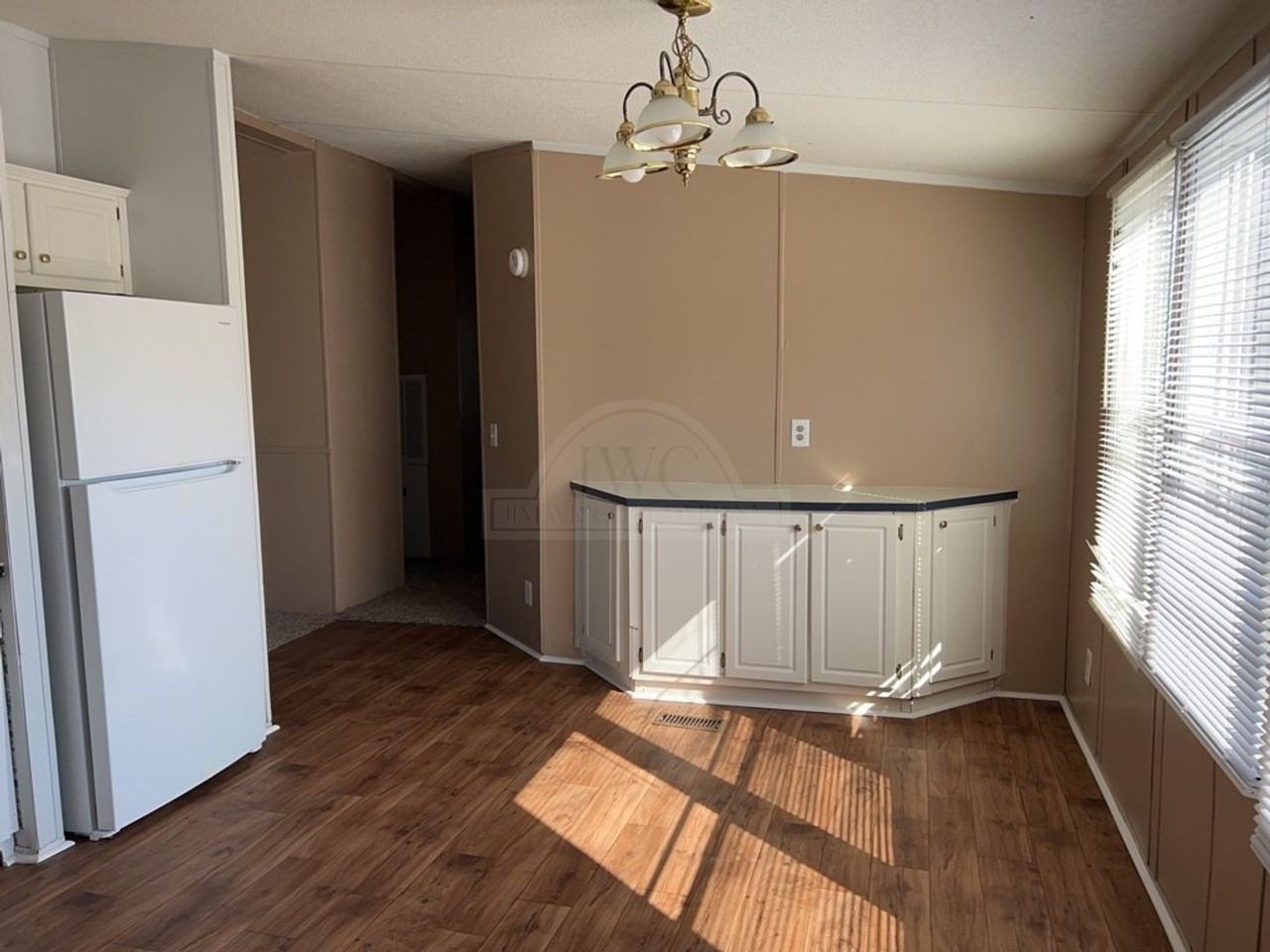 3406 Valencia Dr - Photo 4 of 21