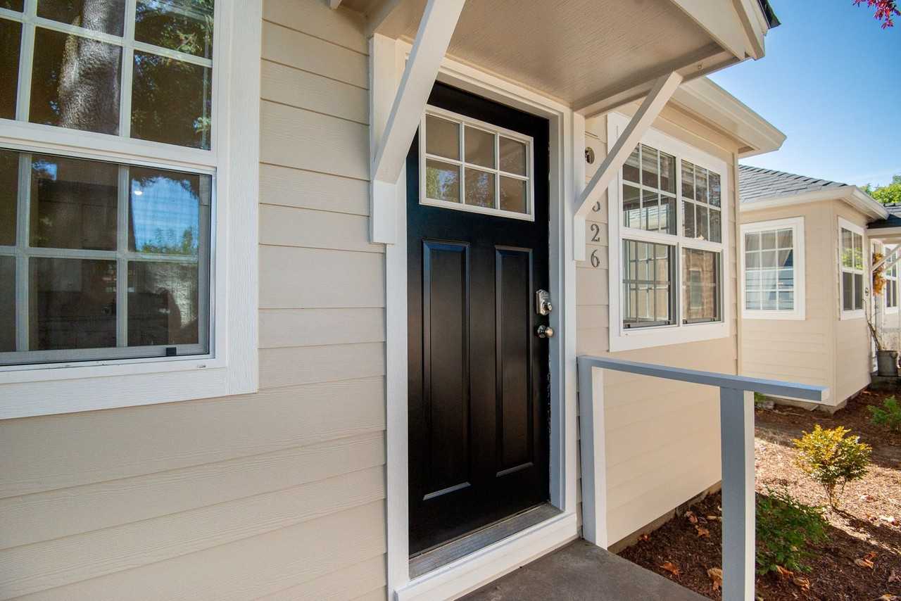 520 19th St Ne - Photo 2 of 10