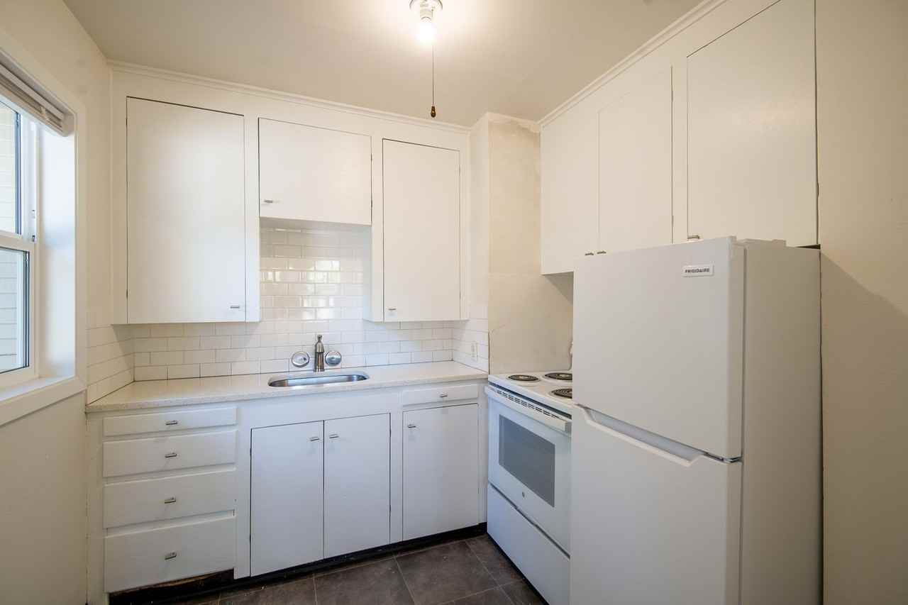 520 19th St Ne - Photo 6 of 10