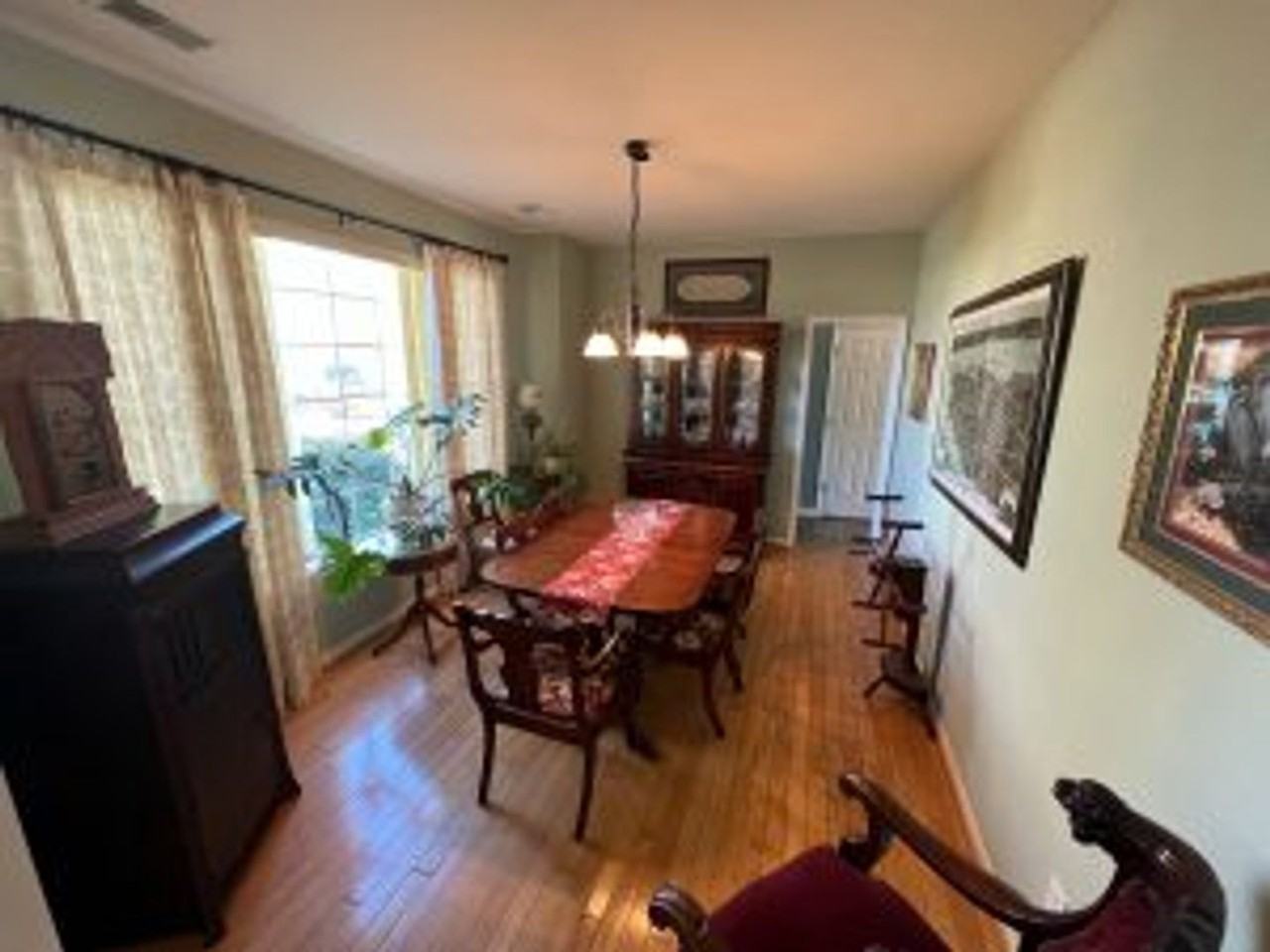 1481 Endicot Way - Photo 4 of 14