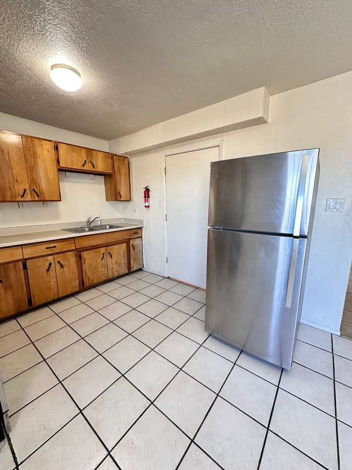 Flora Vista - Photo 5 of 38