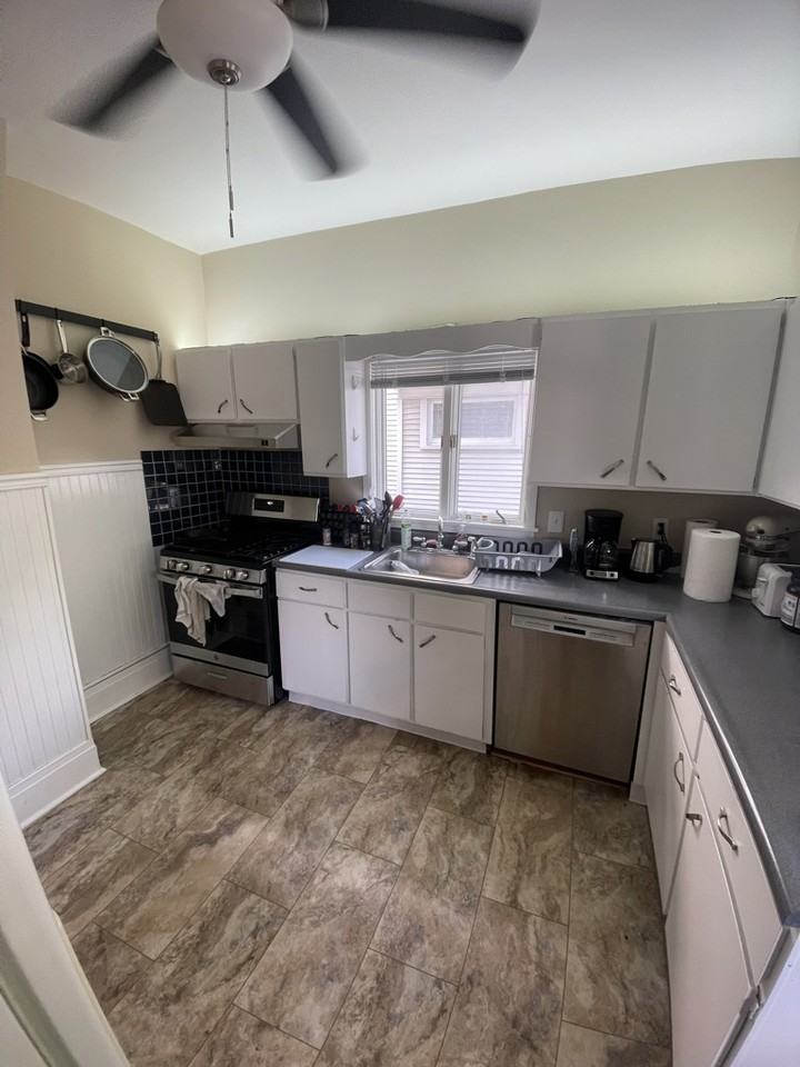 34 Shepard St - Photo 4 of 9