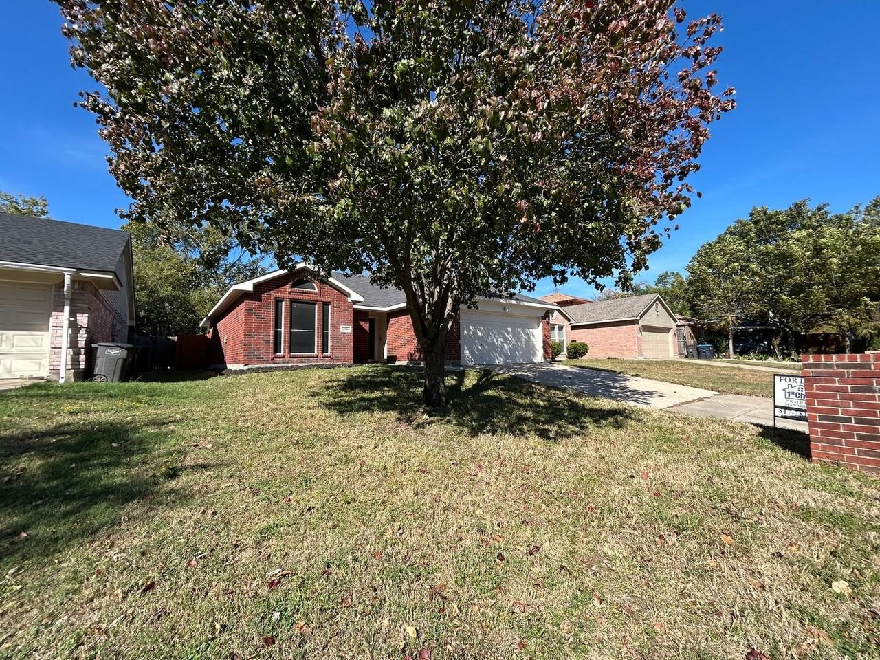 2816 Beaty Ct - Photo 3 of 37