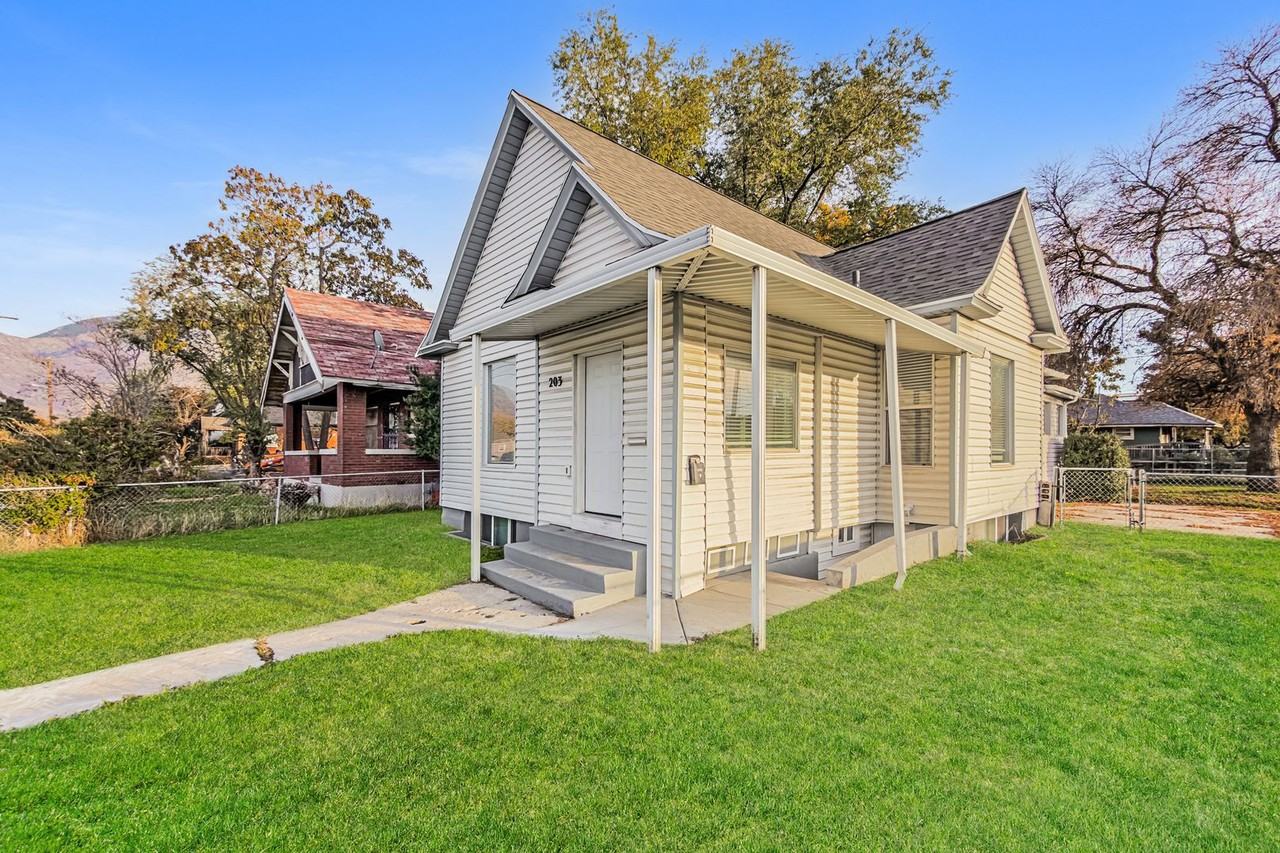 Central Park - Photo 3 of 32