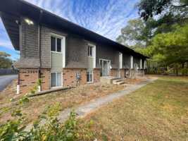 featured image of 2860 S 9th St