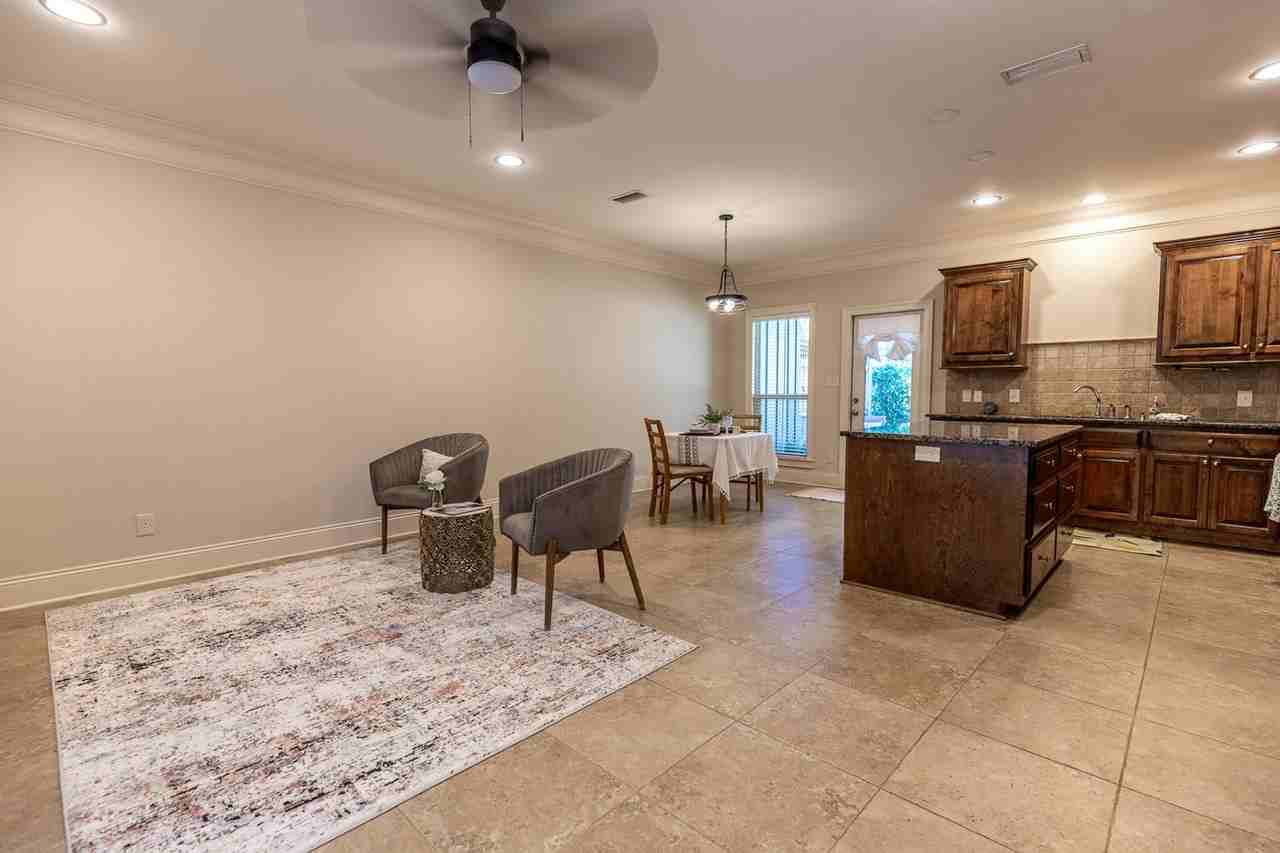 9916 Windmill Rd #10 - Photo 4 of 19