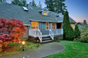 featured image of 13649 Main St