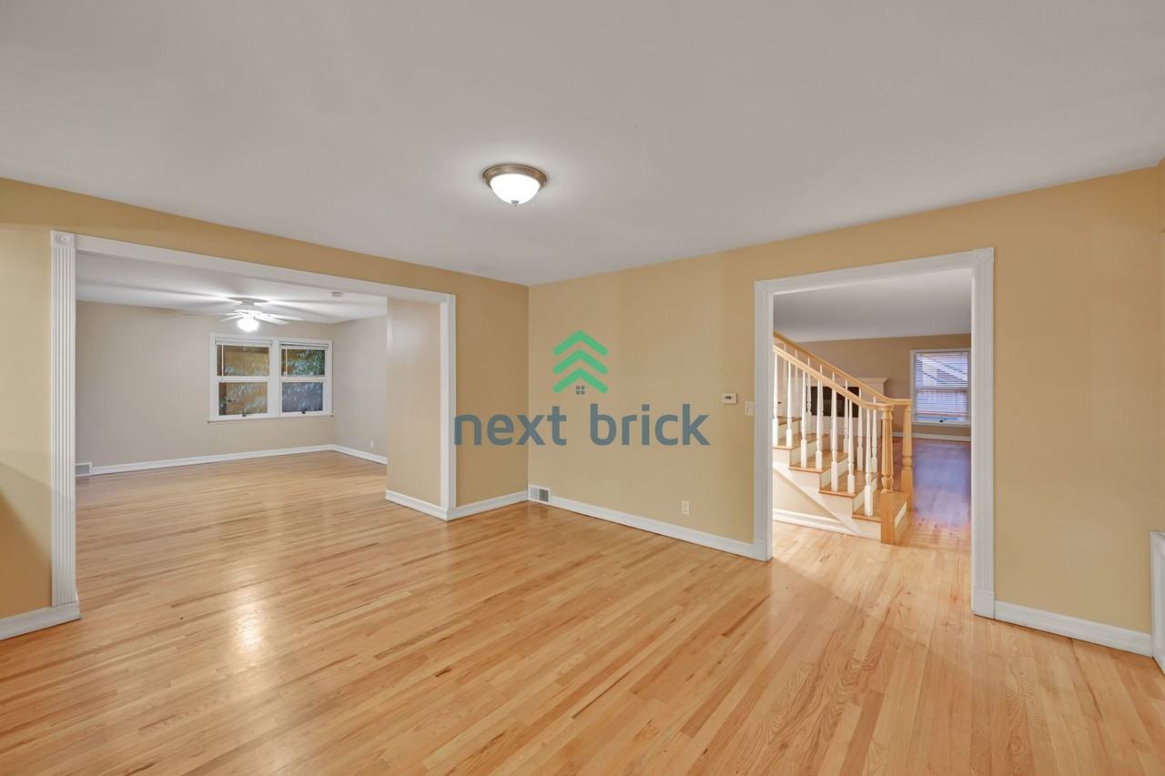 13649 Main Street - Photo 6 of 26