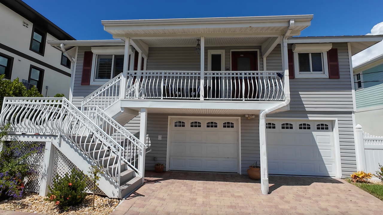 FT Myers Beach Amazing pool home - Photo 6 of 45