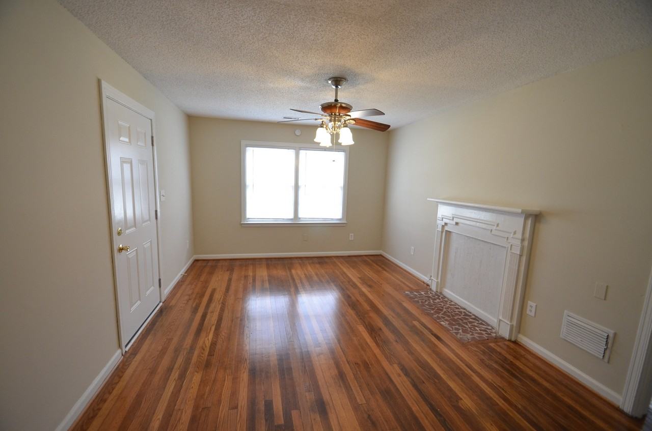 2812 Mayflower Rd - Photo 3 of 6