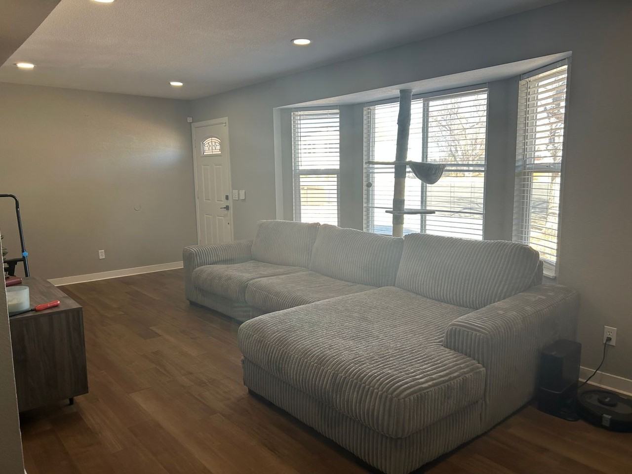 4547 Lancaster Dr - Photo 4 of 23