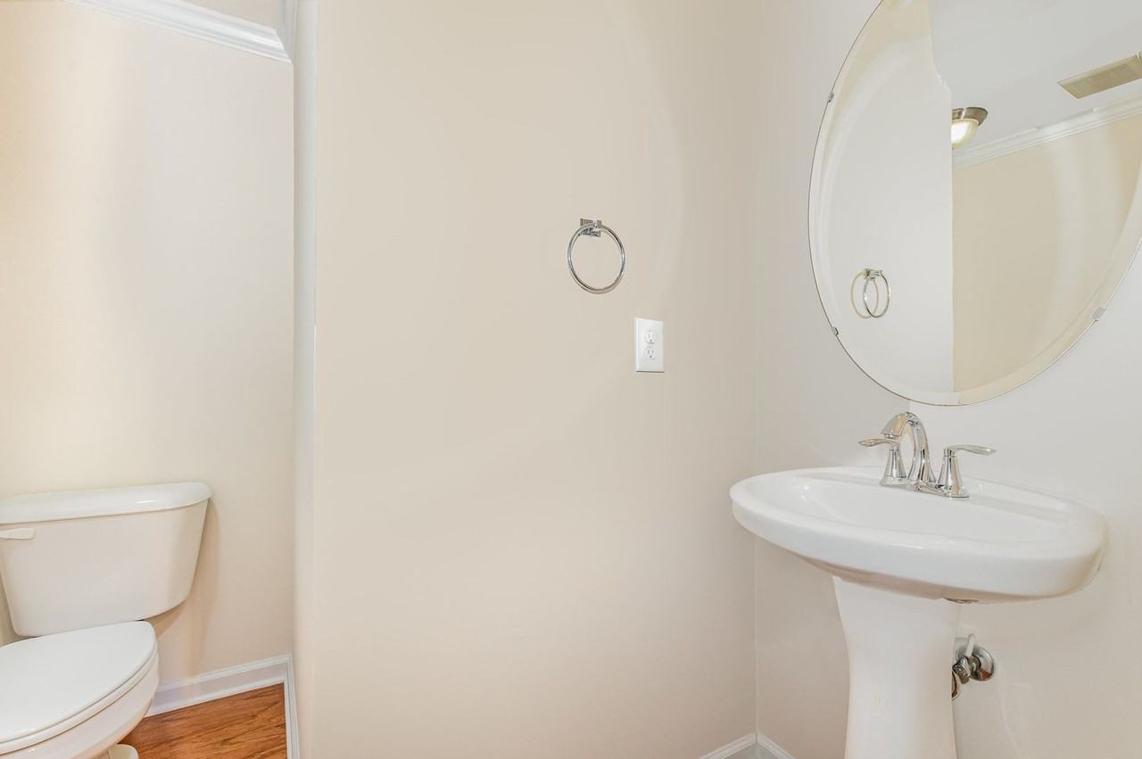 5916 Longeria Ct - Photo 7 of 23