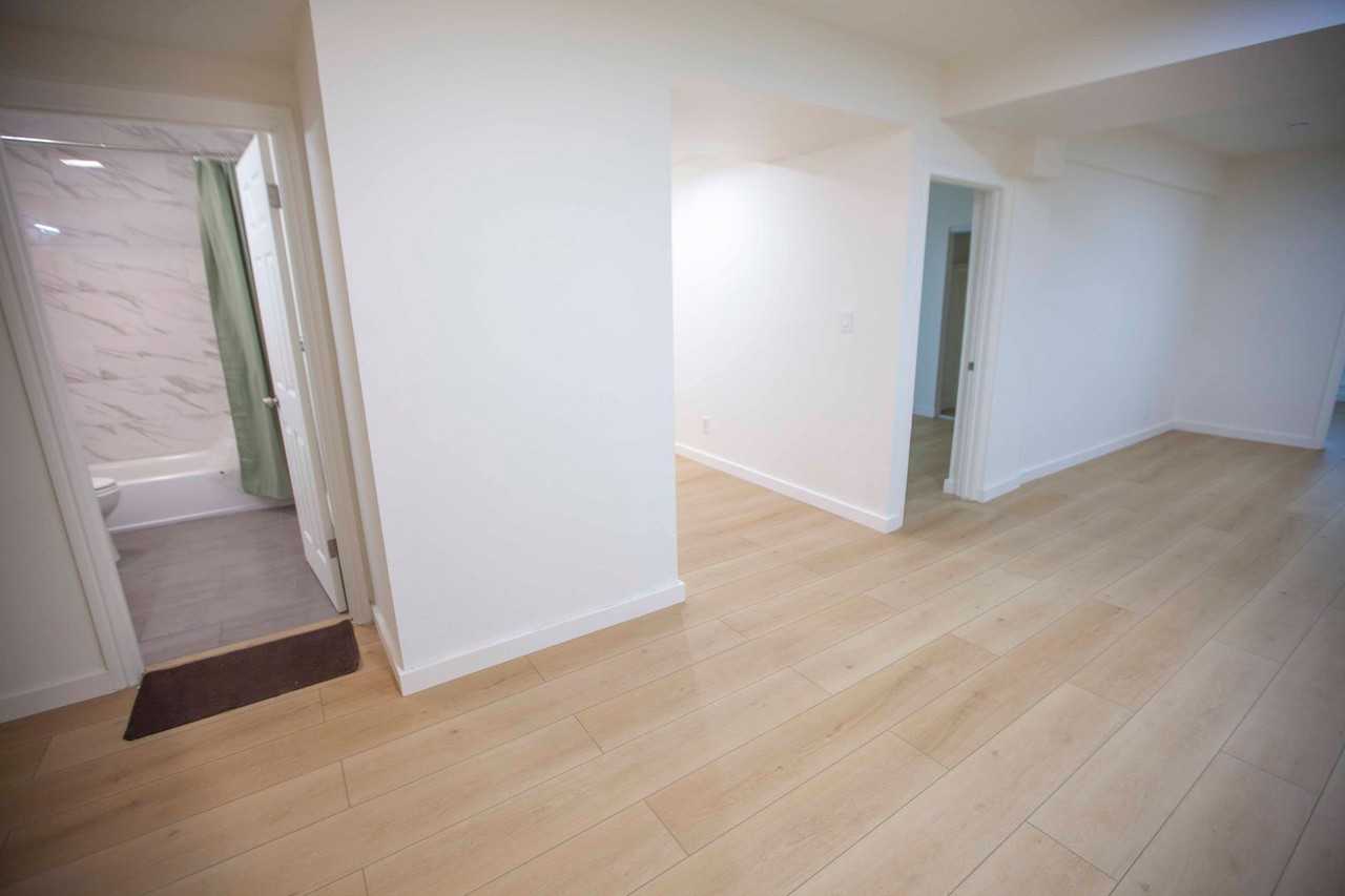 938 Huron Avenue - Photo 3 of 12