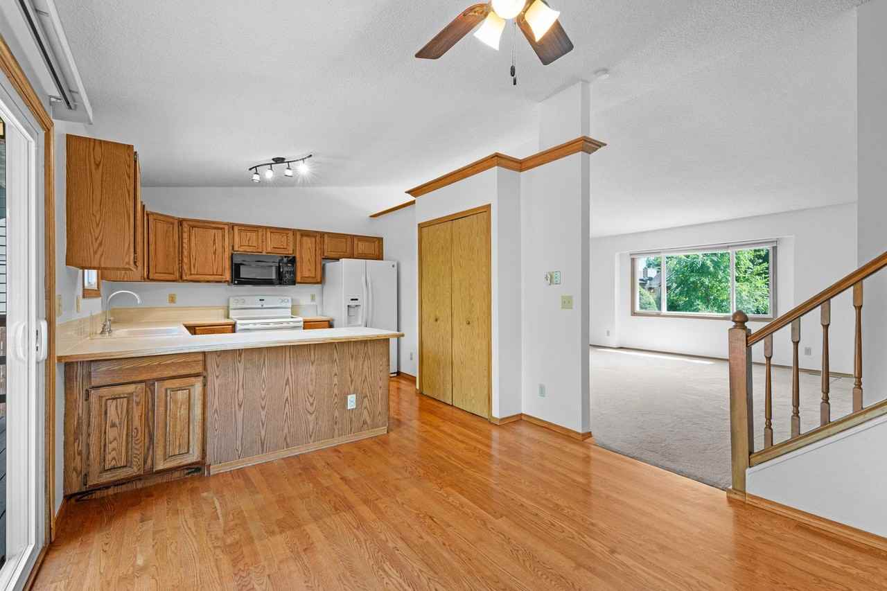 884 Elliott Street - Photo 6 of 42