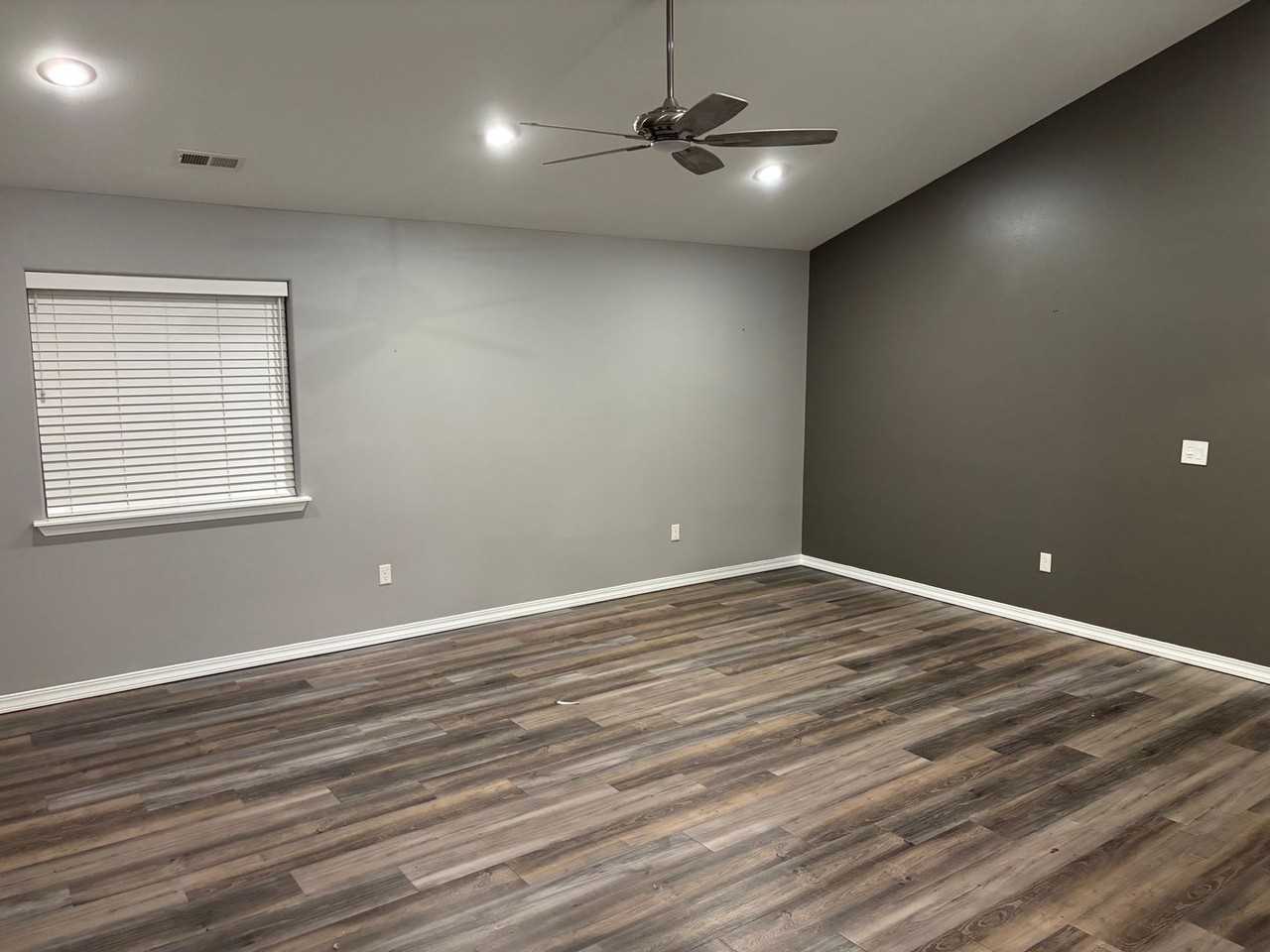 123 East 9th Avenue #5 - Photo 3 of 12