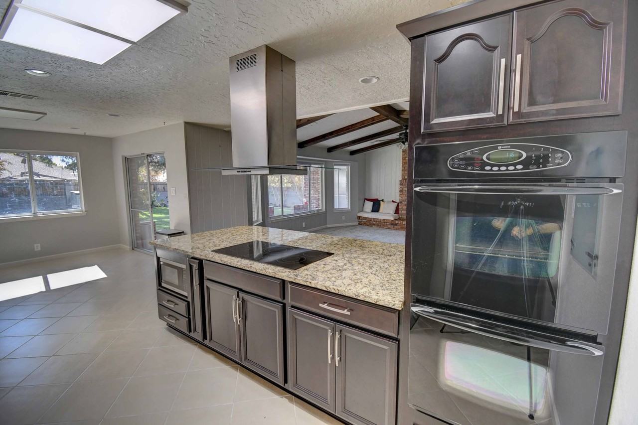 7708 Trail Ridge Rd Ne - Photo 3 of 39