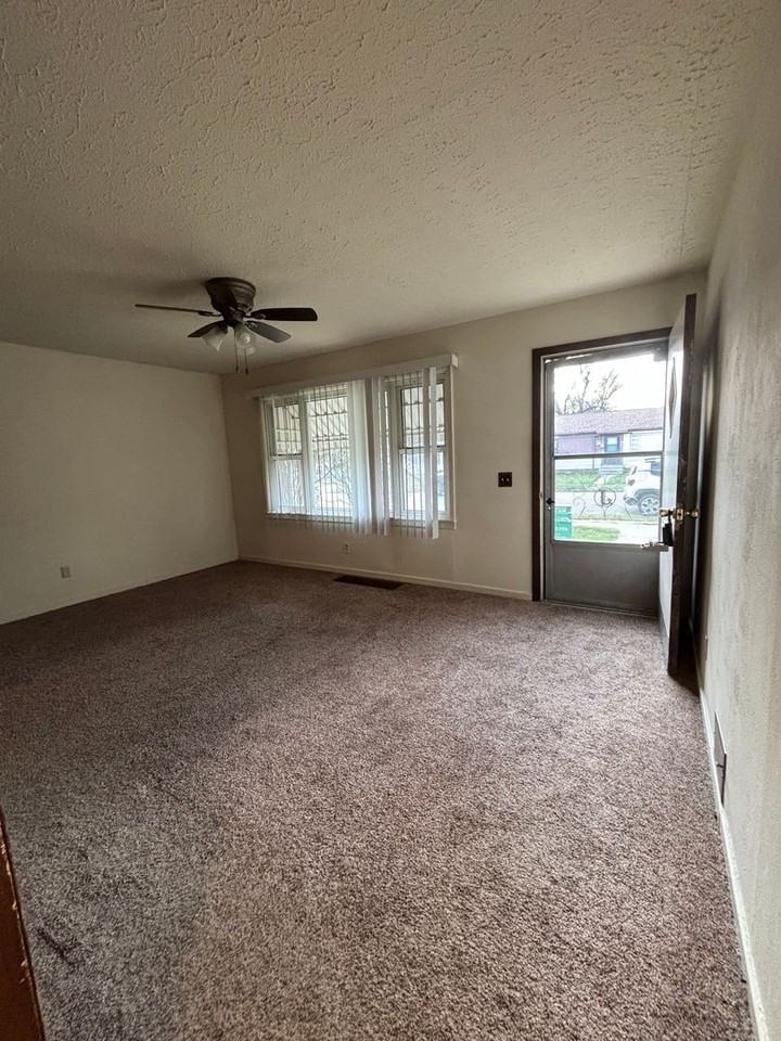 620 19th St Nw - Photo 2 of 9