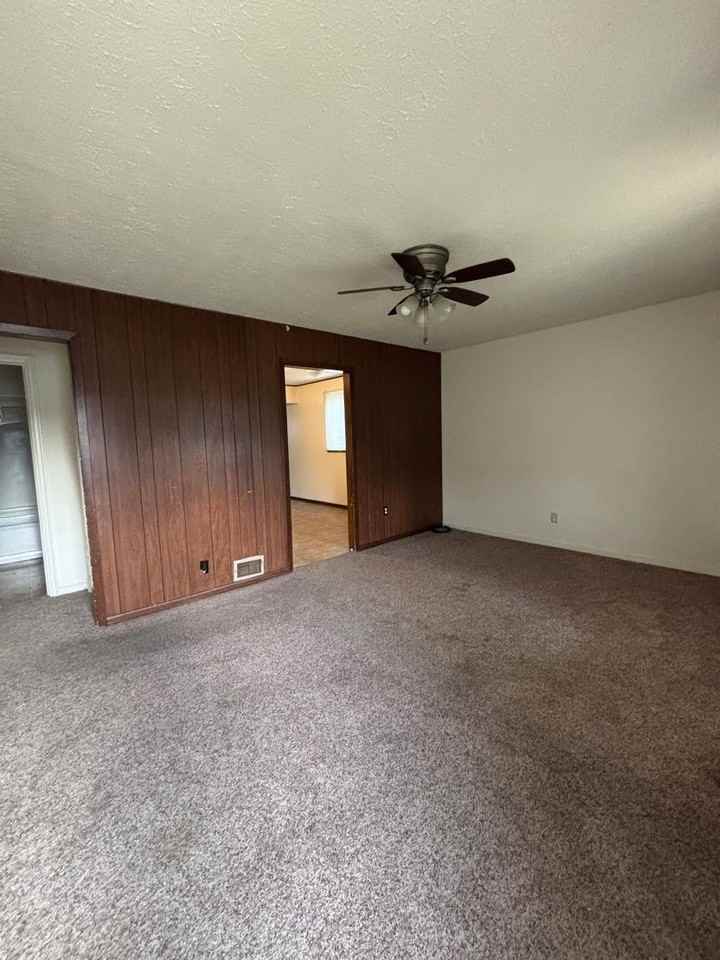 620 19th St Nw - Photo 3 of 9