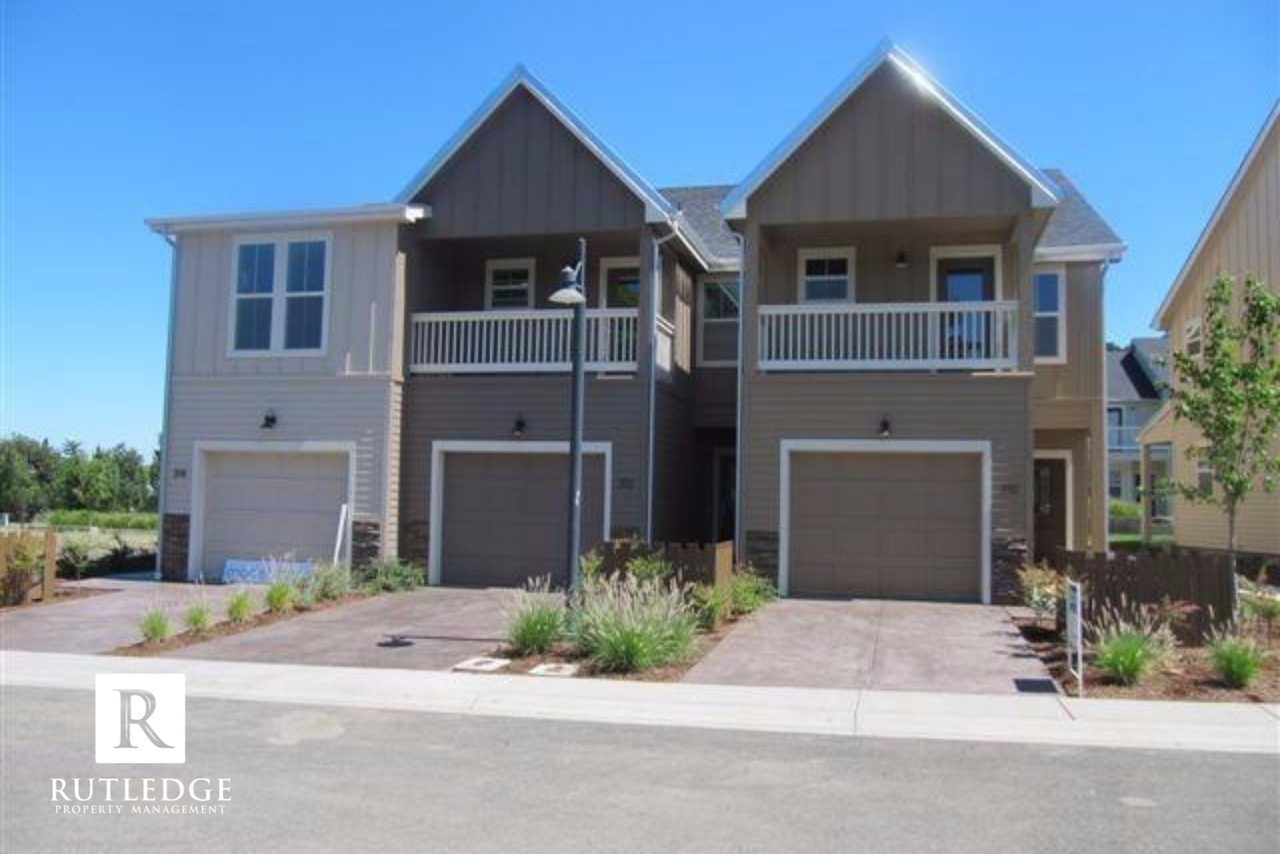 515 G Street - Photo 4 of 15