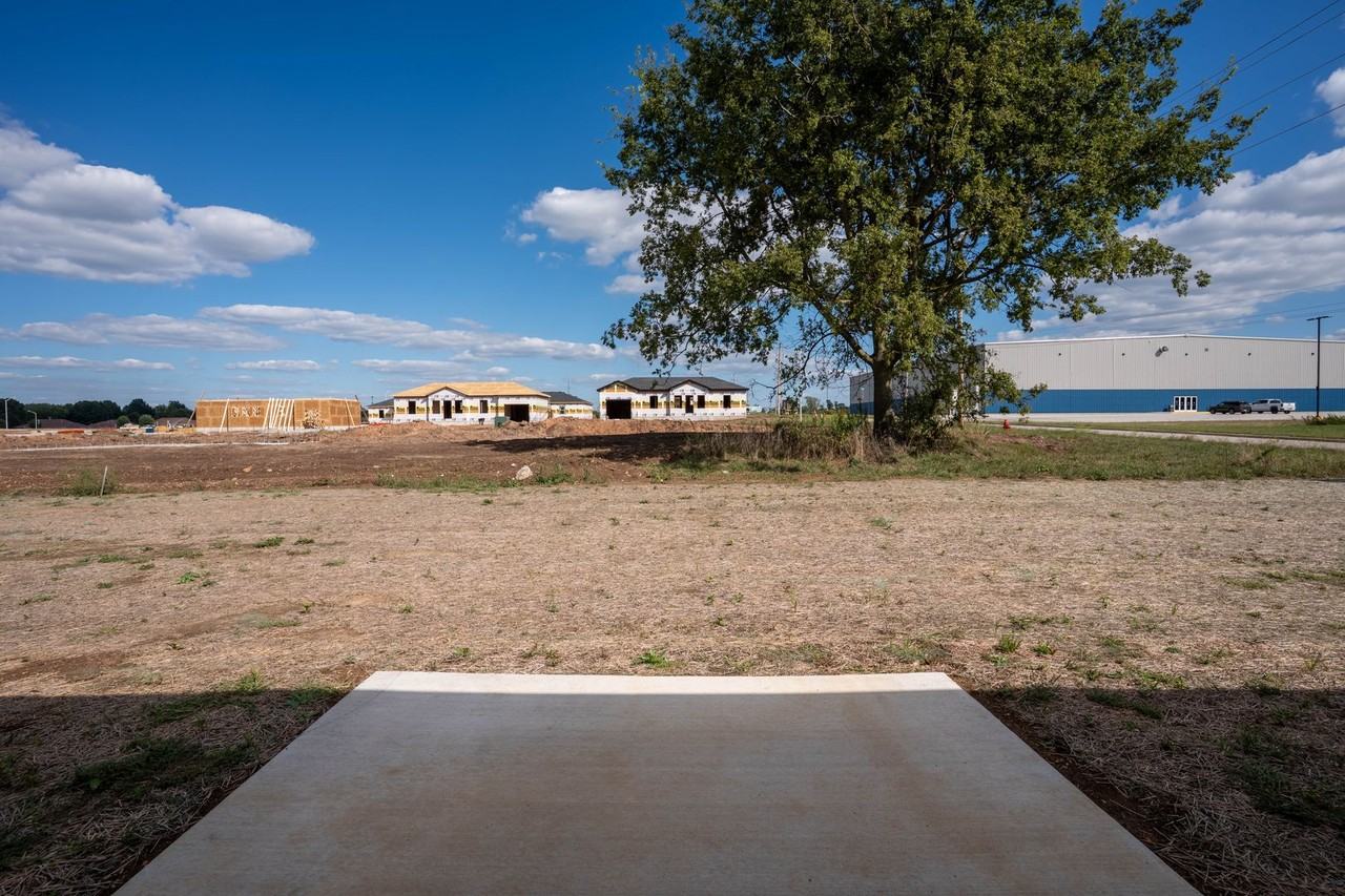 1759 Cash Dr - Photo 2 of 28