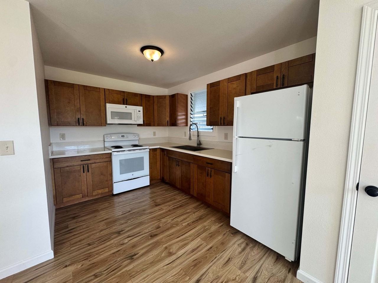 Inouye St - Photo 3 of 8