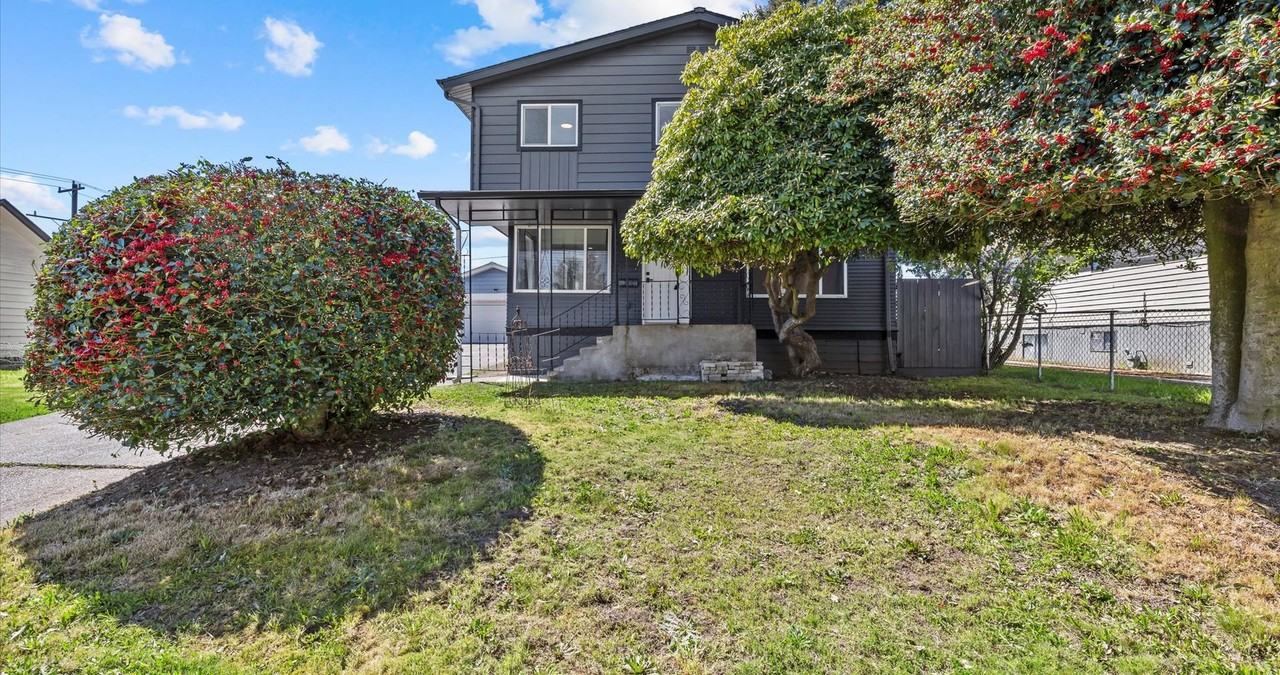 7531 12th Ave Sw - Photo 3 of 28
