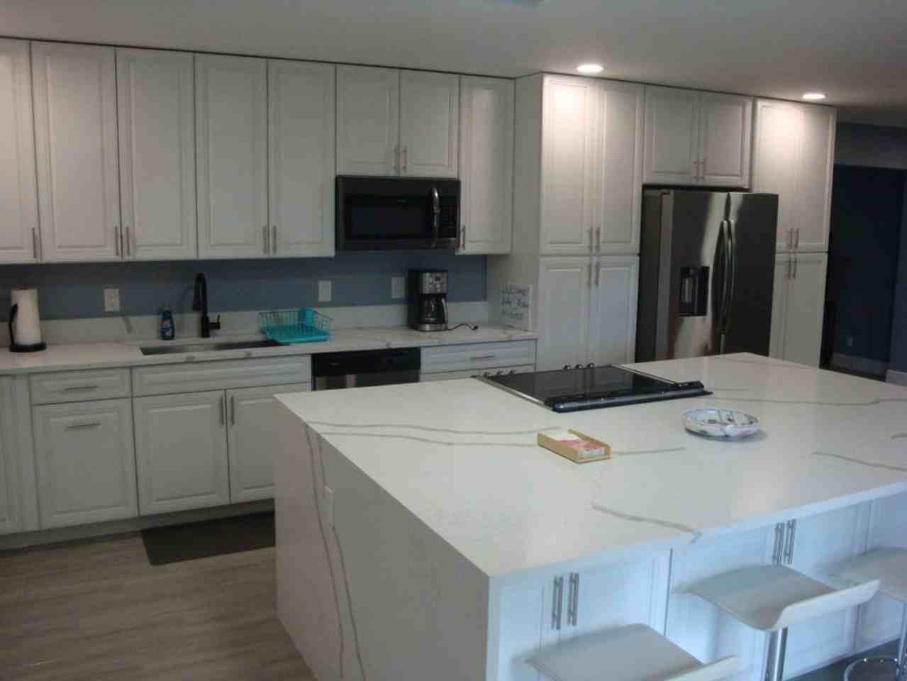 1415 Lake Victoria Dr - Photo 2 of 15