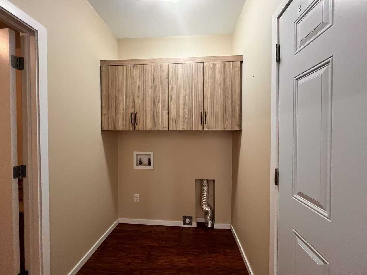 836 Doucet Street - Photo 5 of 8