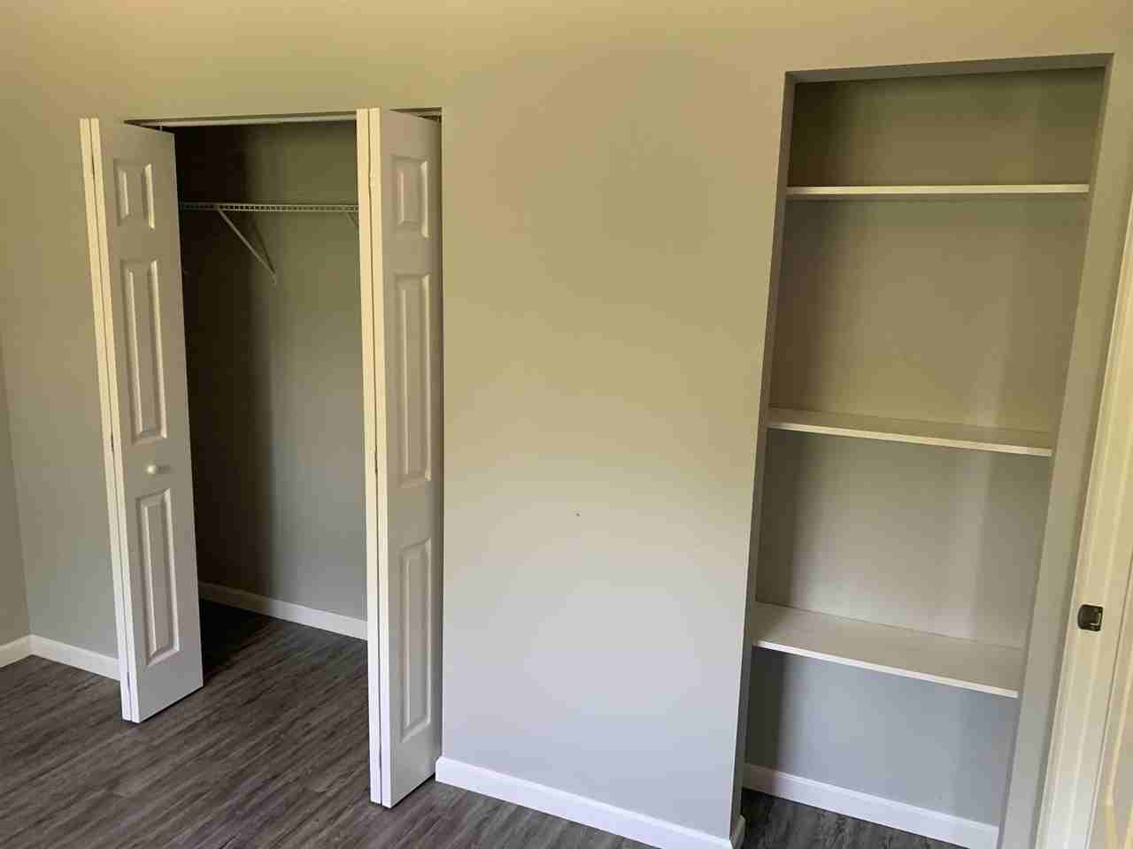 743 E Red Bud Rd #102 - Photo 3 of 10