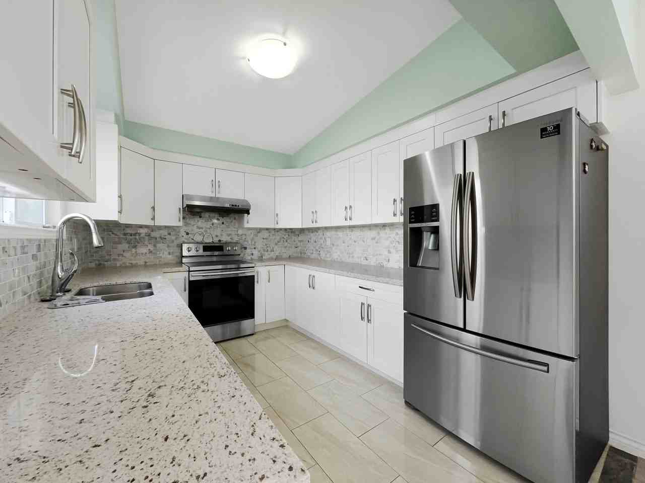 10280 Scotsdale Avenue - Photo 3 of 9