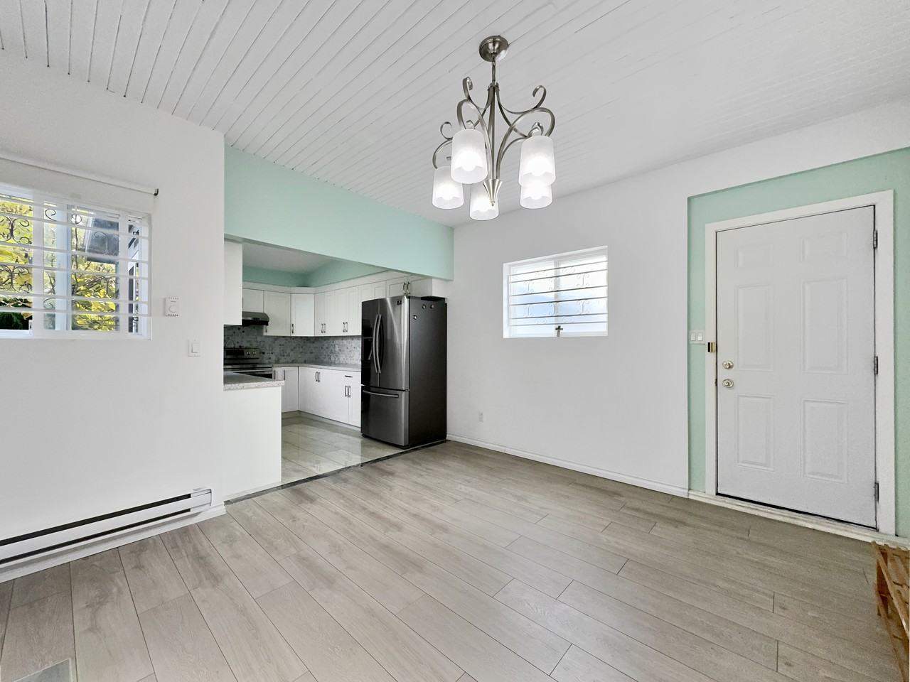 10280 Scotsdale Avenue - Photo 2 of 9