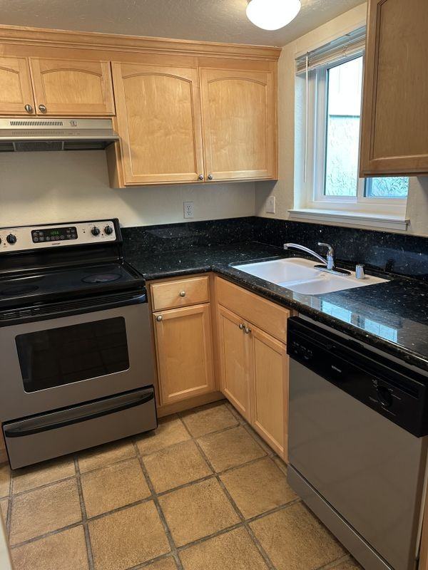 101 Redding Rd ##A3 - Photo 6 of 22