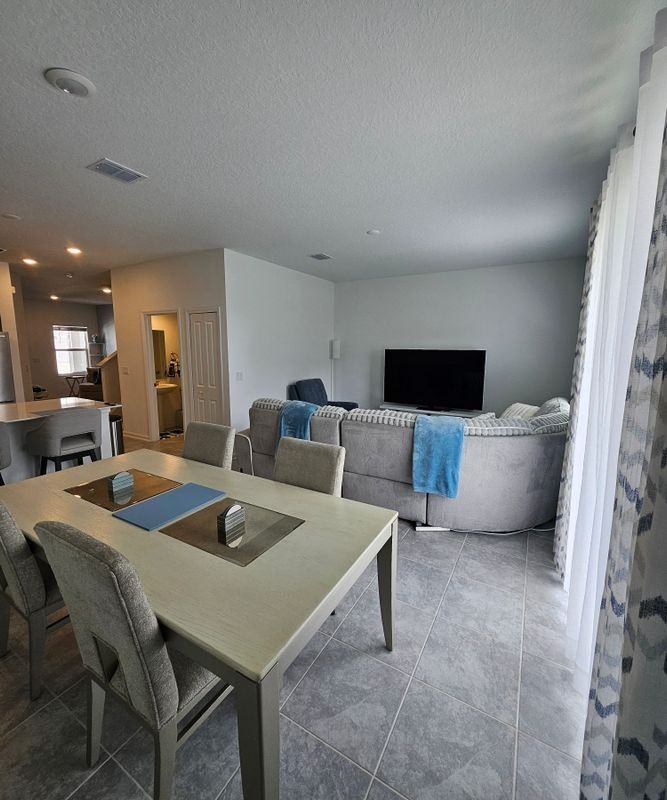 2436 Skyline Loop - Photo 5 of 23