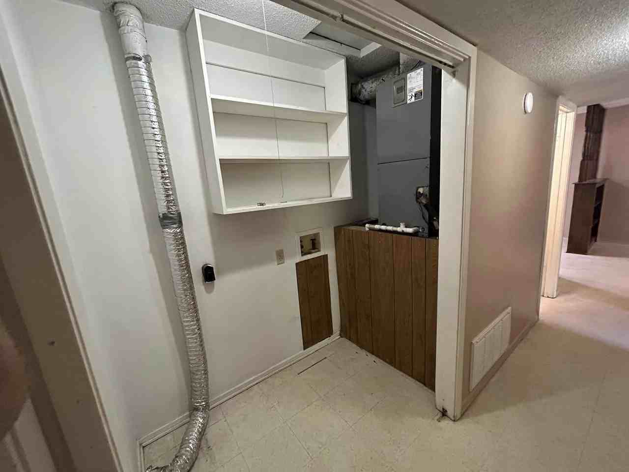 920 Shadywood Ln #1 - Photo 6 of 9