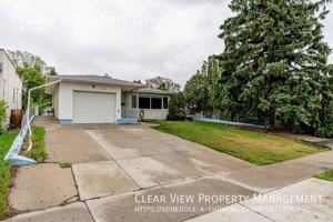 featured image of 733 4 St S