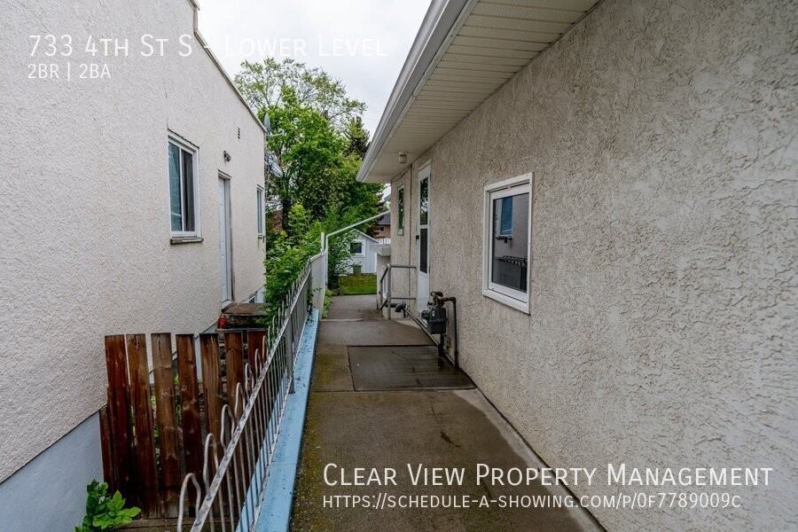 733 4 St S - Photo 2 of 28