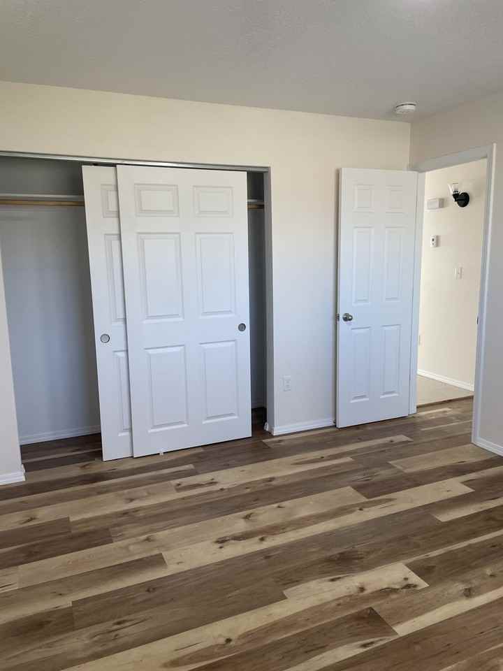 10729 Prospect Ave Ne #D - Photo 2 of 19