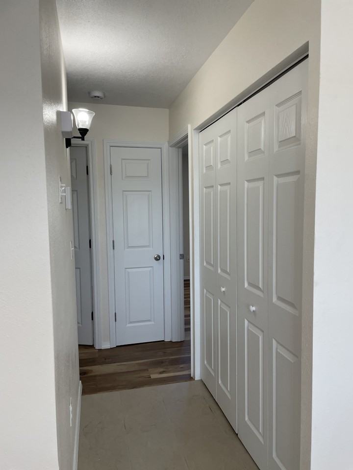 10729 Prospect Ave Ne #D - Photo 7 of 19