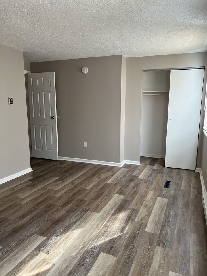 4 Rose Circle - Photo 2 of 41