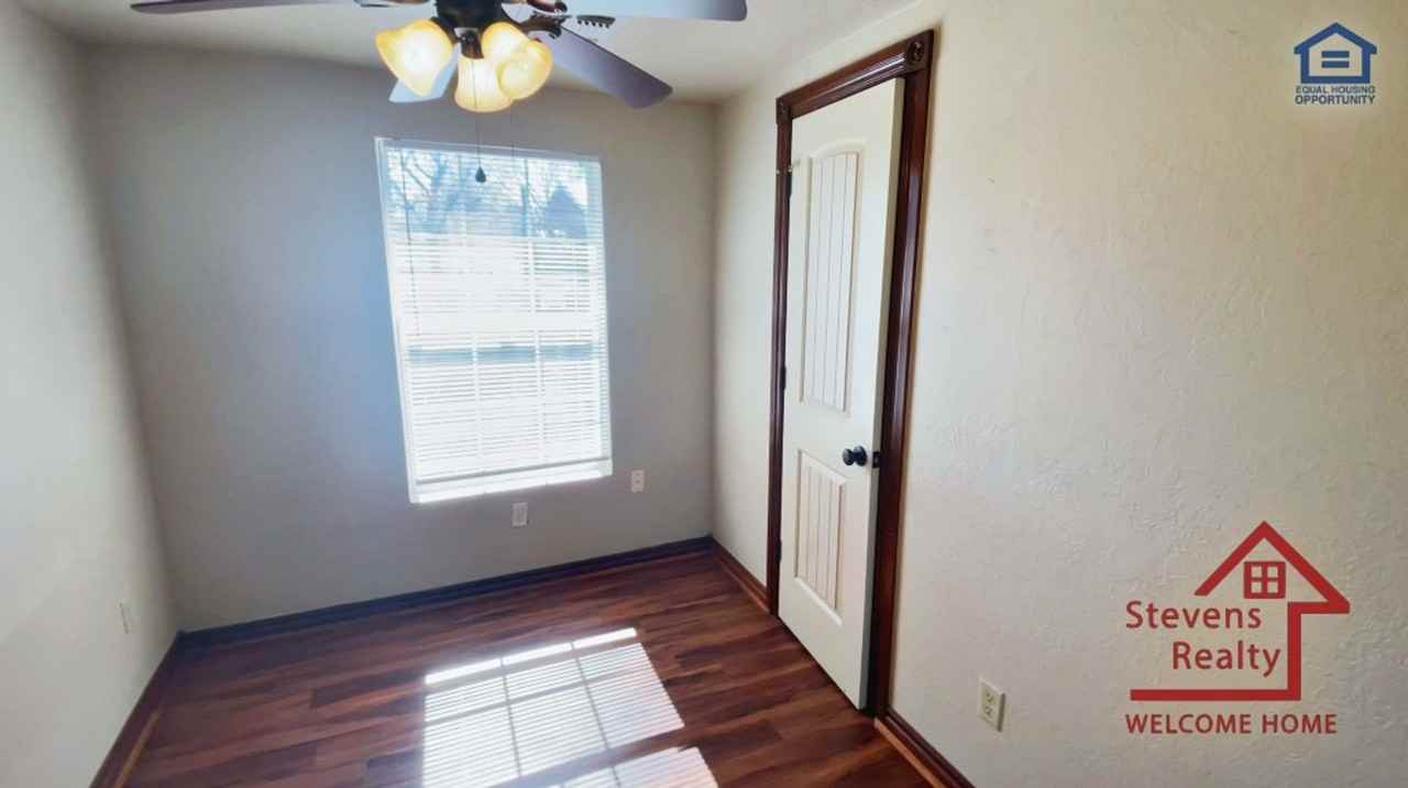 1602 Northwest Lindy Avenue #1 - Photo 3 of 11