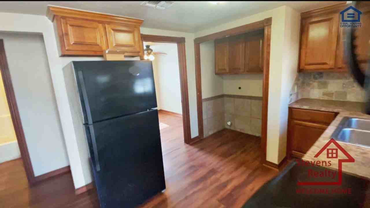 1602 Northwest Lindy Avenue #1 - Photo 6 of 11