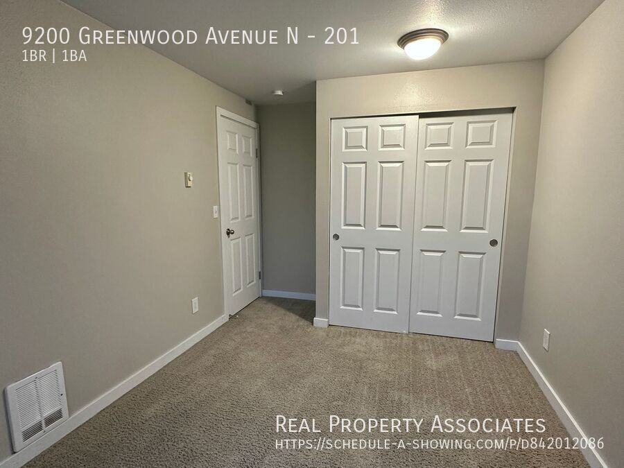 9200 Greenwood Ave N #201 - Photo 7 of 15
