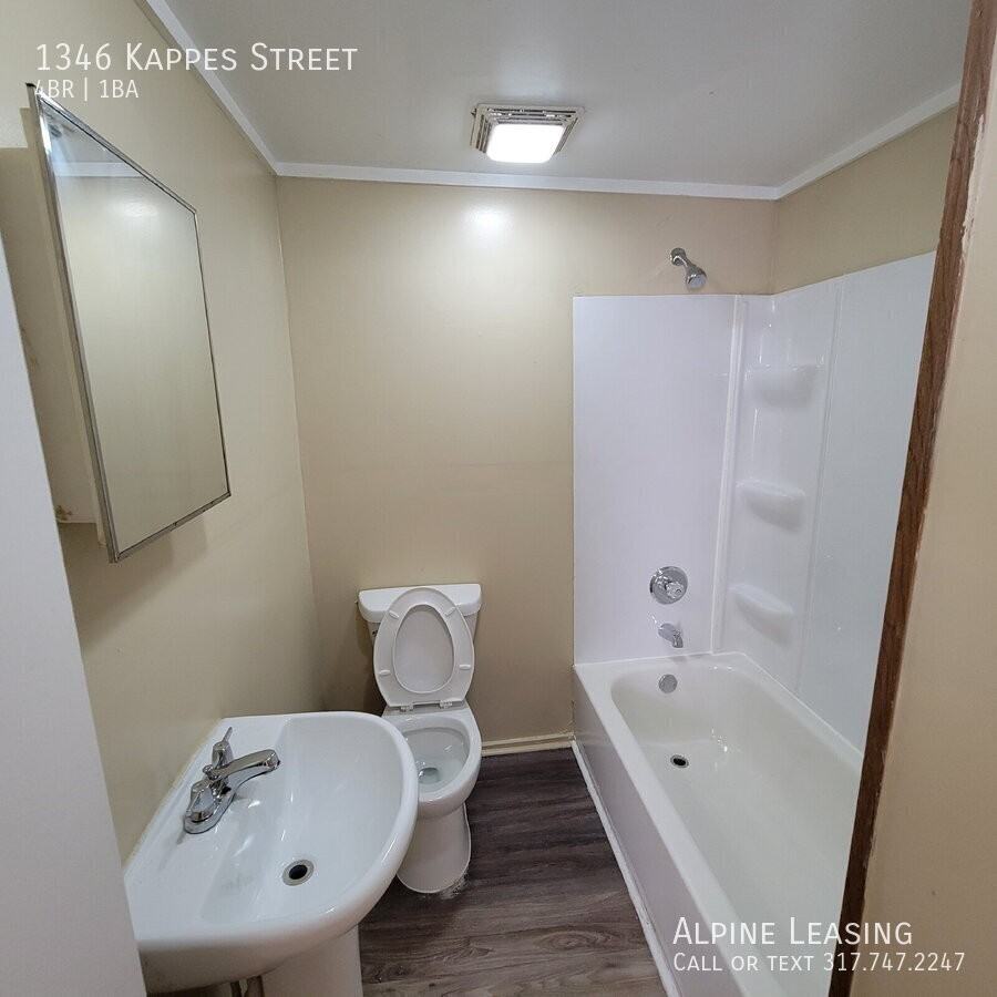 1346 Kappes St - Photo 5 of 7