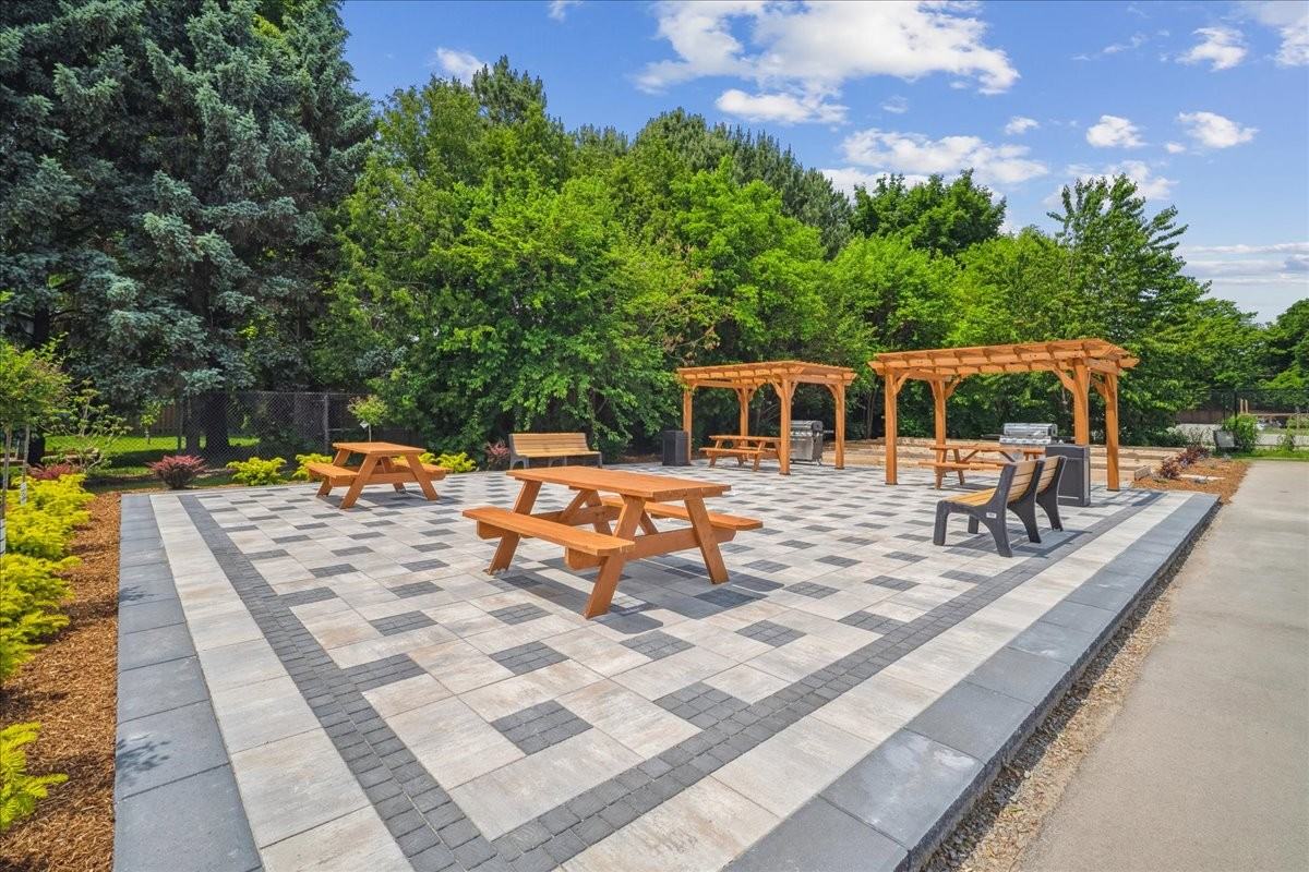 Edinburgh Manor Apartments - Photo 6 of 50