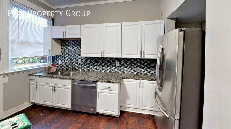 2317 Stratford Ave - Photo 2 of 11