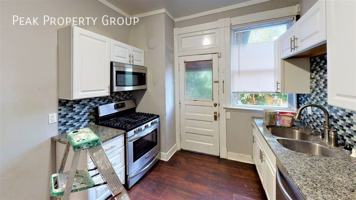 featured image of 2317 Stratford Ave