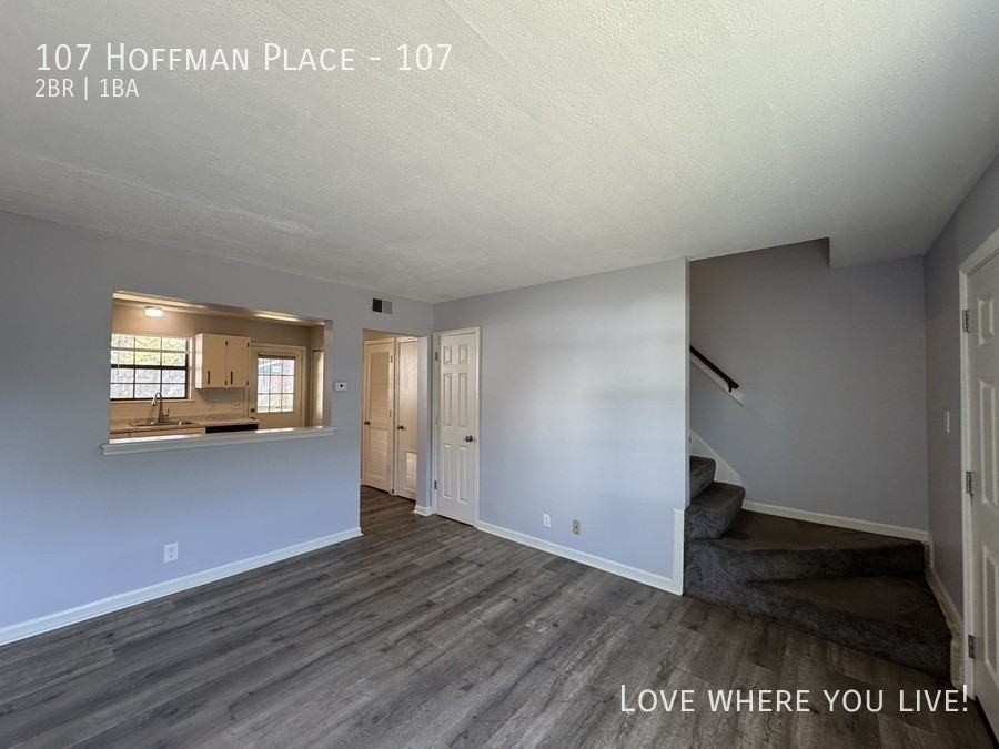 107 Hoffman Pl #107 - Photo 2 of 19