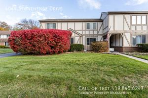 featured image of 4044 Stonehenge Drive